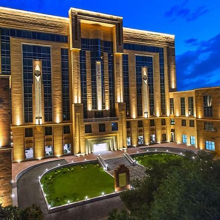 Ani Grand Hotel Ereván Exterior foto
